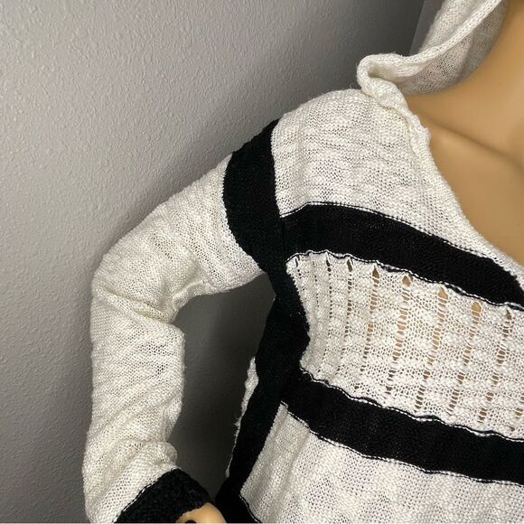 Love Tree Happens Striped Crochet Hooded Sweater Black Cream Size Medium - Picture 5 of 14